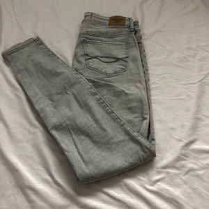 Abercrombie & Fitch Light Wash Skinny Jeans